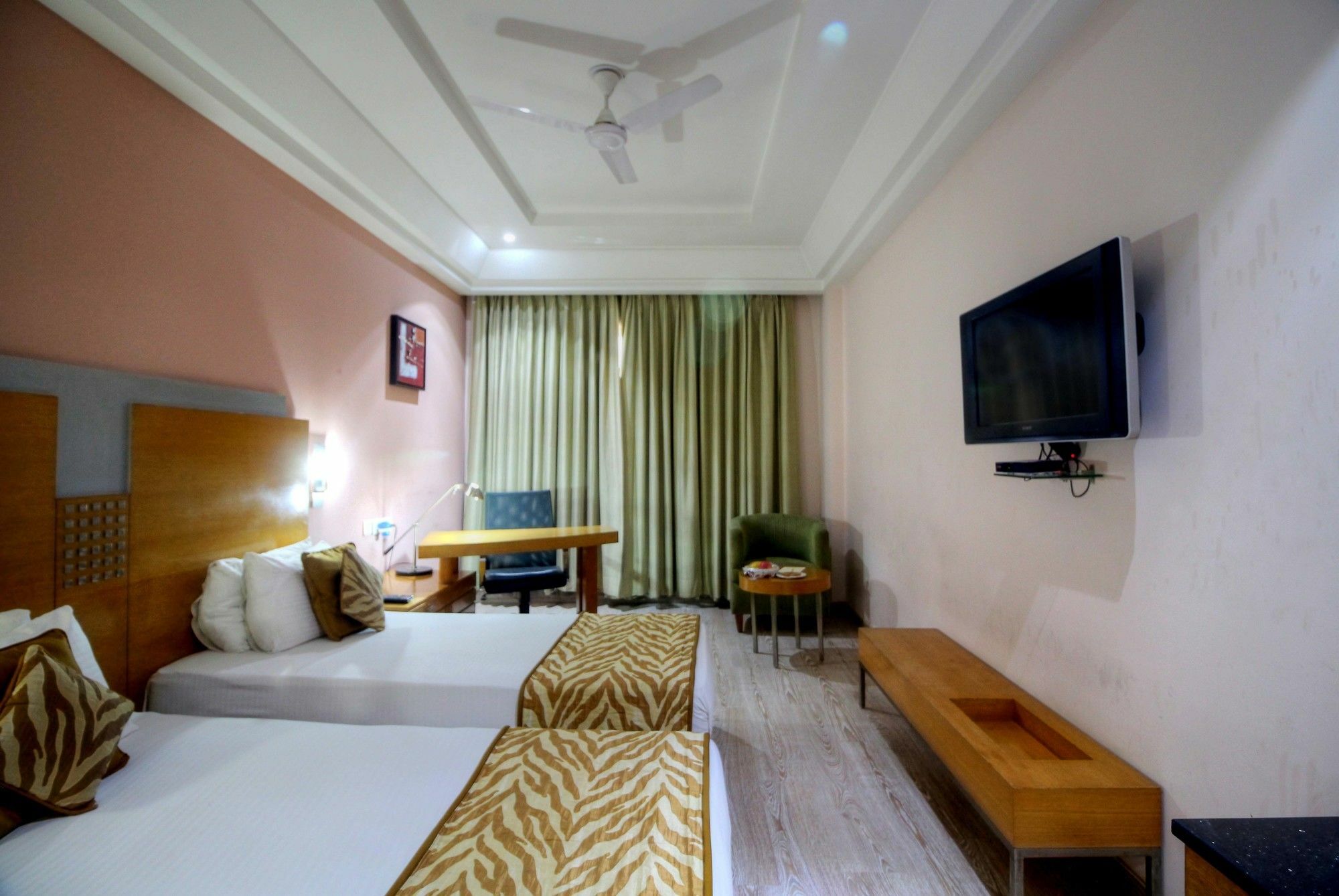 Green Earth Gurgaon Ngoại thất bức ảnh